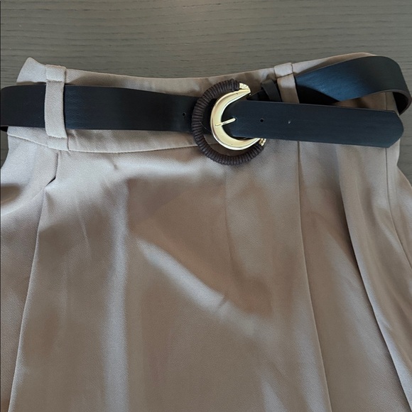 Zara - Picture 2 of 4